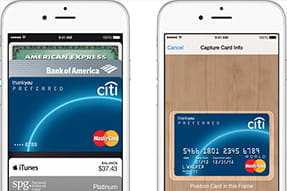 Due dispositivi mobile che indicano come registrare una carta di credito utilizzando il sistema di pagamento Apple Pay