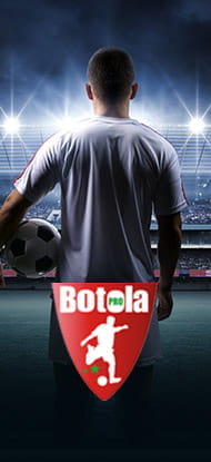 Un calciatore e il logo della Botola 1 Pro