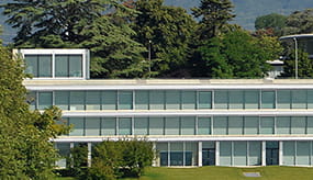 Il palazzo che ospita il quartier generale della UEFA a Nyon, in Svizzera