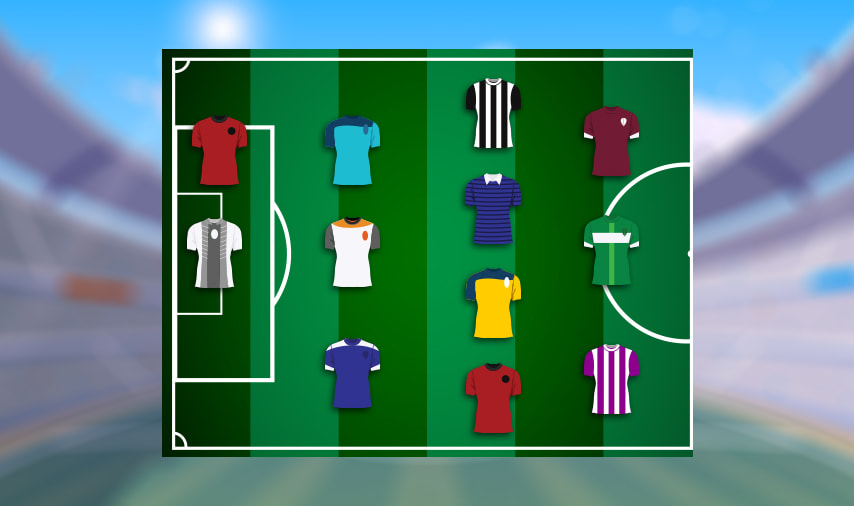 Una squadra di fantasy football su un campo da calcio