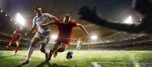 Giocatori di calcio rumeno in azione