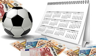 Delle banconote, un pallone da calcio e un calendario