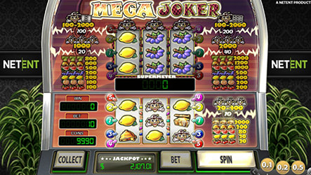 Lo schermo di gioco della slot Mega Joker con classici simboli frutta