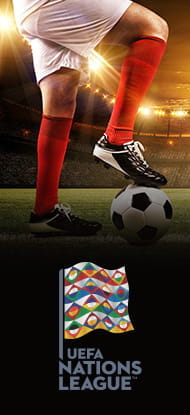 Un calciatore e il logo della Nations League