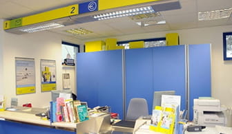 Un ufficio postale, al cui sportello richiedere l'attivazione di Postepay