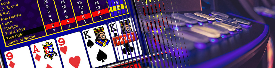 La schermata di un video poker e i bottoni di un video poker in una sala fisica