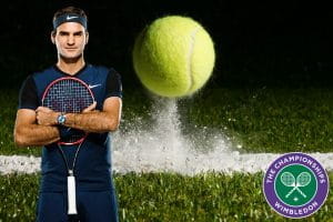 Pallina da tennis in campo a Wimbledon con Roger Federer