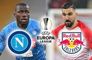 Kalidou Koulibaly e il logo del Napoli, Munas Dabbur e il logo del Salisburgo e il logo dell'Europa League