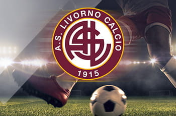 Il logo del Livorno e un calciatore in azione