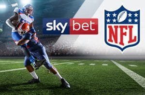 I loghi di Sky Bet e della NFL e due giocatori di football americano in azione