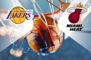 Il logo dei Los Angeles Lakers, il logo dei Miami Heat, un pallone da basket in un canestro