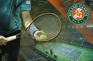 Il logo del Roland Garros di tennis e un tennista generico
