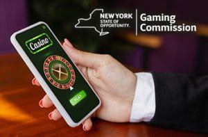 Casinò online da mobile e logo della NYGC.