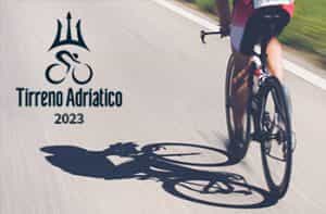 Tirreno-Adriatico, senza Pogacar sarà la volta di Adam Yates?