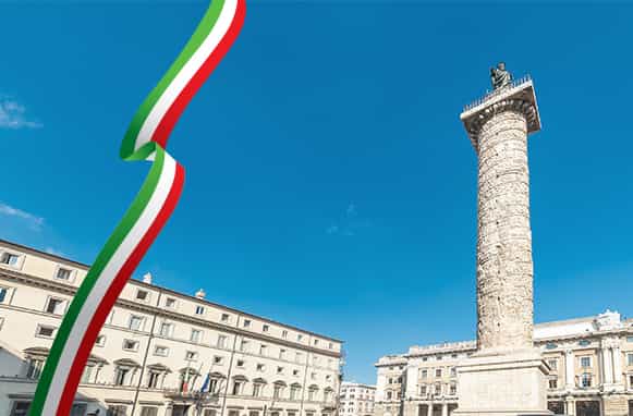 Palazzo Chigi e bandiera italiana