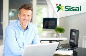 Man in front of computer, Sisal logo
