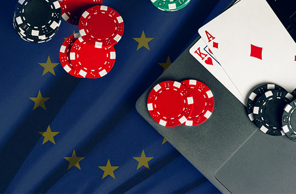 Carte e fiches su bandiera Unione Europea