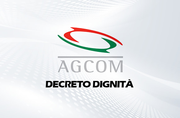 Logo AGCOM e scritta Decreto Dignità