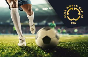 Calciatore al tiro e logo Mondiale per club FIFA