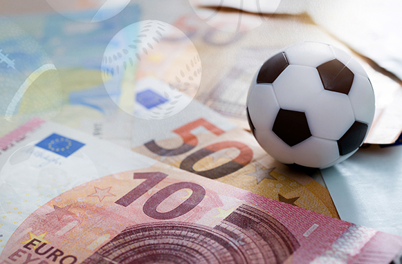 Banconote, pallone da calcio