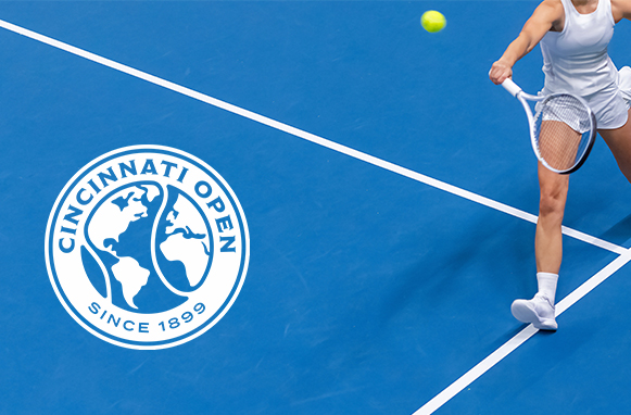 Tennista in azione e logo Cincinnati Open