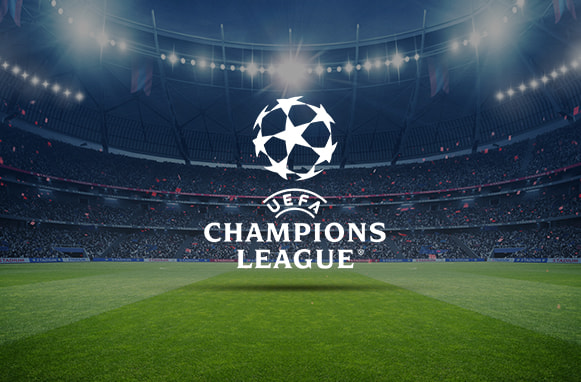 Campo da calcio e logo UEFA Champions League