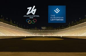 Stadio olimpico vuoto e loghi delle Olimpiadi Invernali di Milano-Cortina 2026 e delle European Lotteries