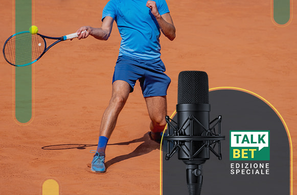 Tennista su campo d'argilla, logo TalkBet Edizione Speciale