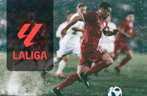 Giocatori in azione, logo Liga