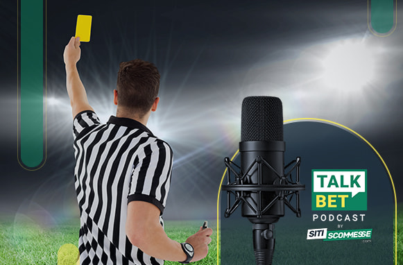 Arbitro con cartellino giallo, logo TalkBet