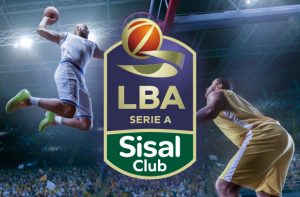 LBA Serie A SisalClub logo, due giocatori di basket sullo sfondo