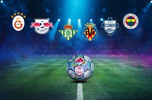 Pallone con logo Champions League, loghi di Galatasaray, Lipsia, Betis, Villarreal, Como, Fenerbahçe